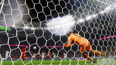 estados unidos y gales empataron en el debut