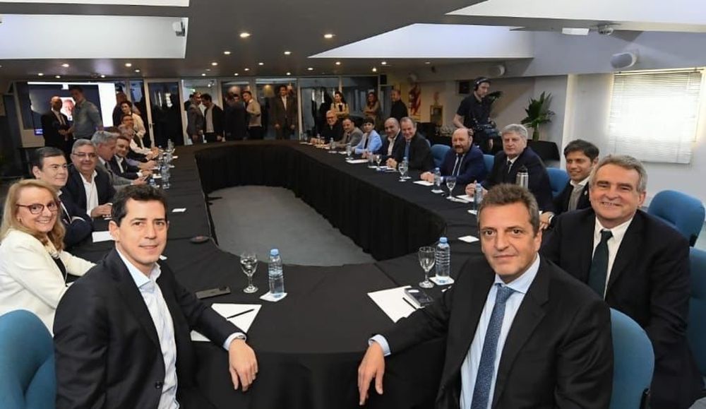 Cumbre. Gobernadores dialogaron sobre políticas públicas con los candidatos a la presidencia.&nbsp;