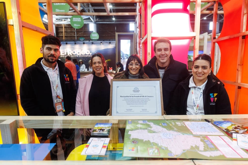 La Cámara de Diputados distinguió a la Capital por su premio iberoamericano en turismo inteligente