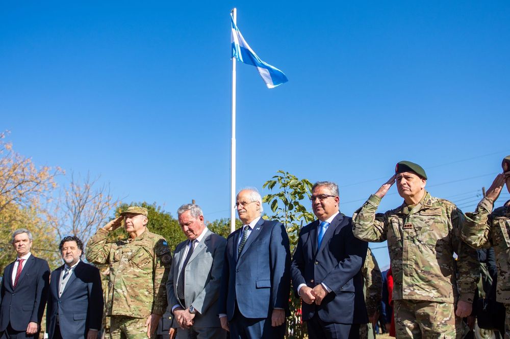 Cuestionan que la Provincia deba colaborar a la construcción de viviendas para el Ejercito.