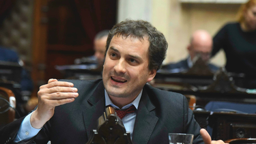 francisco monti: ninguna encuesta pone a massa en segunda vuelta