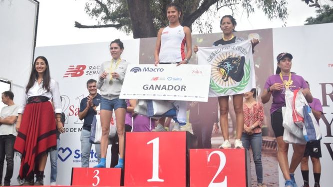 Nadine Vilca fue primera en los 21k de New Balance