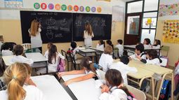 Gremios docentes reclamaron aumento salarial del 50%