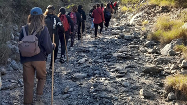 valle viejo prepara un fin de semana de aventura con rapel en tres puentes y una carrera de montana