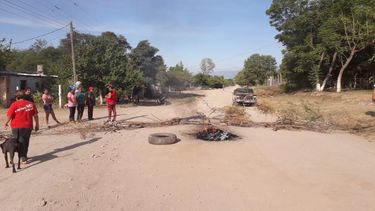 Cortan una ruta en Andalgalá por falta de agua