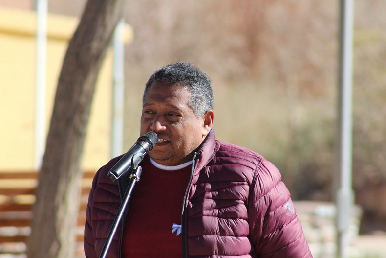 El intendente de Antofagasta, Mario Cusipuma (UP), va a la carga de las mineras por las tasas municipales