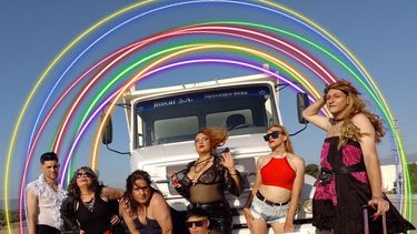 Diversas Regresa