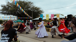 La danza, la música y las artesanías le pusieron calor y color a la Feria Manos Catamarqueñas La danza, la música y las artesanías le pusieron calor y color a la Feria Manos Catamarqueñas