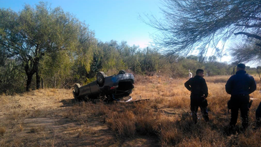 volco un automovil en ruta nacional 38
