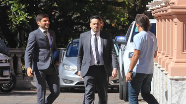 El gobernador de Santa Fe, Maximiliano Pullaro, llega a la Casa Rosada