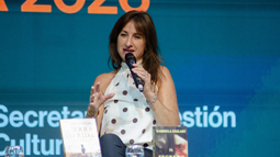 Gabriela Exilart presentó Tierra herida en la Feria del Libro de Catamarca