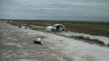 Un hombre murió al volcar con su auto en la ruta nacional 60