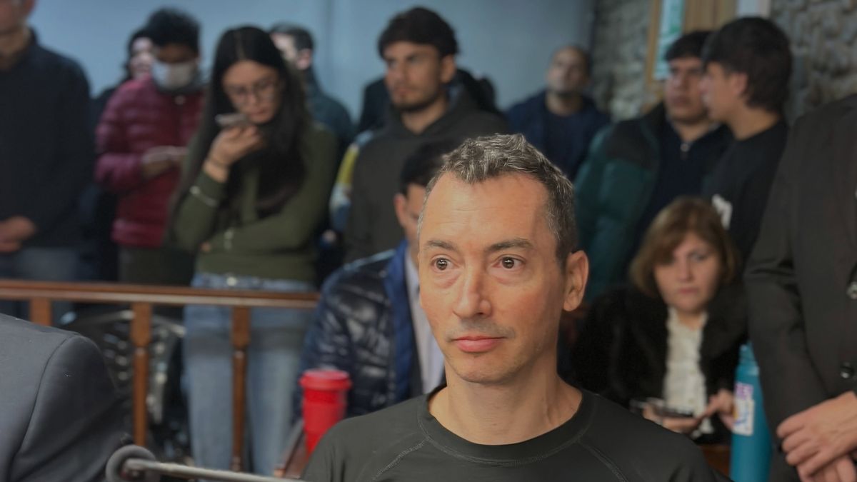 Galán defendió sus métodos de las críticas de Pedro Saracho