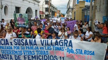 Marcharon en repudio a los femicidios
