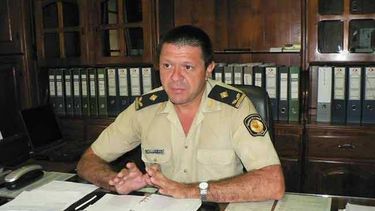 No enseñamos a nuestros policías a matar por la espalda