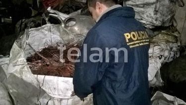 Cae banda dedicada a robar cables subterráneos de teléfonos