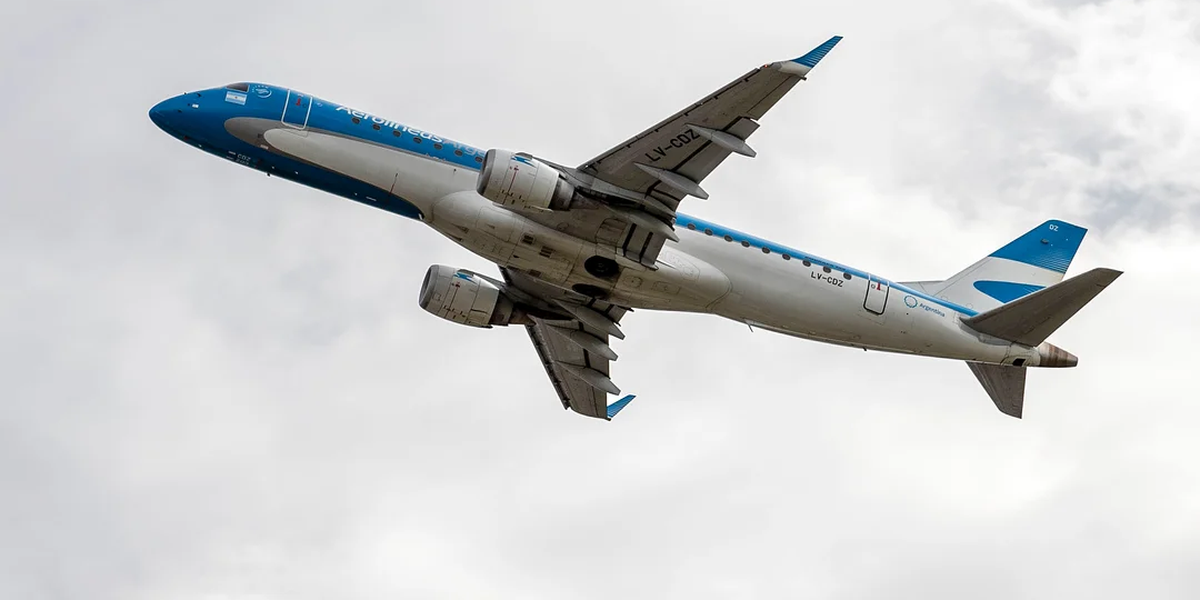 Aerolíneas Argentinas pone vuelos desde Córdoba, Rosario y Tucumán a Miami por el Mundial Aerolíneas Argentinas pone vuelos desde Córdoba, Rosario y Tucumán a Miami por el Mundial
