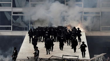 el arco politico argentino rechazo el intento de golpe en brasil