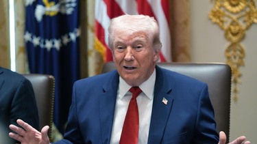 donald trump minimizo el derribo de aeronaves y aseguro que no afectara las negociaciones con iran