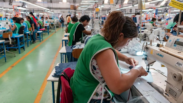 textiles: suspensiones y despidos en el sector