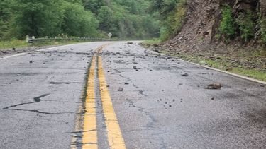 por desprendimientos, solicitan transitar con precaucion en la cebila