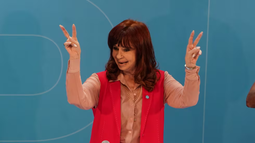 Cristina Kirchner criticó a Milei: Al final terminaste haciendo lo mismo que Macri, tirás la toalla pidiéndole un préstamo al FMI