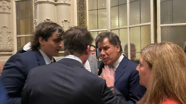 Facundo Manes denunció a Santiago Caputo por amenazas coactivas