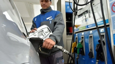 estaciones de servicios piden al gobierno medidas urgentes ante la escases de nafta y gasoil