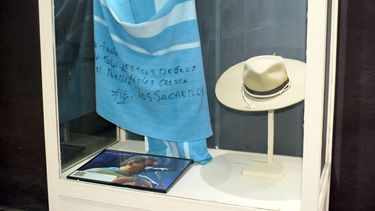 Artistas nacionales donaron prendas para el Museo de la Fiesta del Poncho