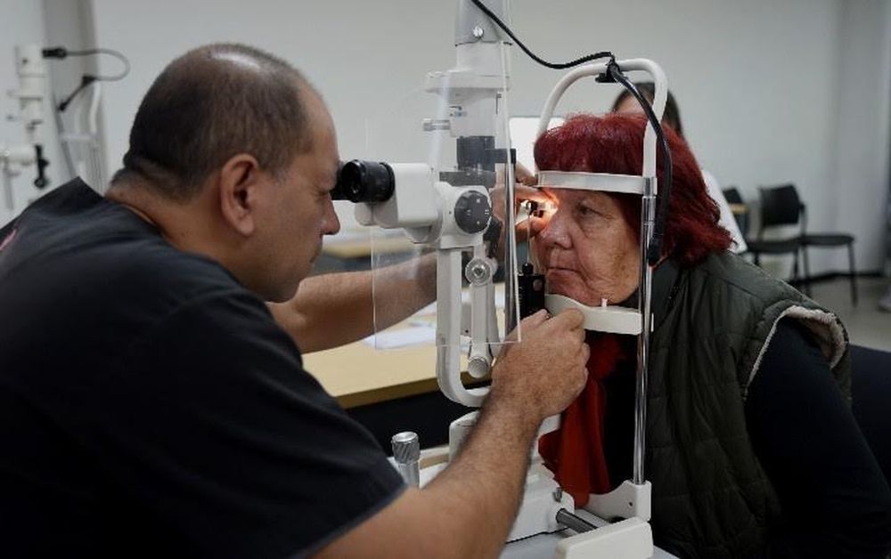 La Capital lanza Ver para Crecer: el programa que entregará anteojos en el momento