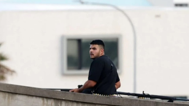 Naveed Akram, el joven que atacó junto a su padre a una comunidad judía en una playa de Australia.