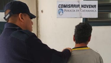 Lo arrestaron por agredir a su pareja