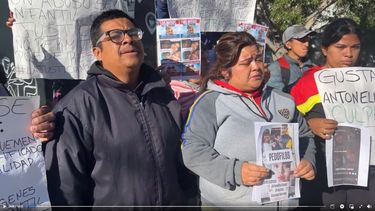 Malestar. Familiares, amigos y vecinos pidieron medidas urgentes.&nbsp;