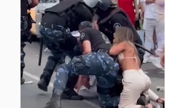 Incidente. Las imágenes de lo sucedido afuera de Wika circularon y se replicaron en las redes sociales.