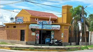 A punta de cuchillo redujeron a un comerciante de barrio Los Ceibos