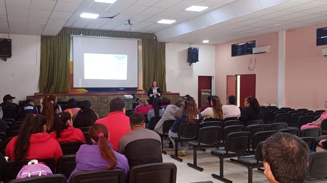 Capacitación para los equipos de Salud en Pomán