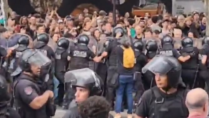 Policías federales reprimieron a trabajadores de la cultura