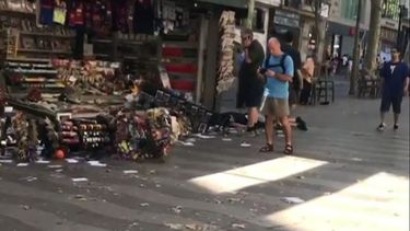 barcelona: una camioneta atropello a 50 personas y hay al menos 13 muertos
