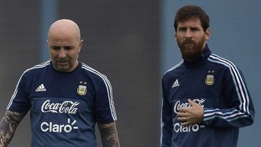 messi y sampaoli se reunieron en barcelona