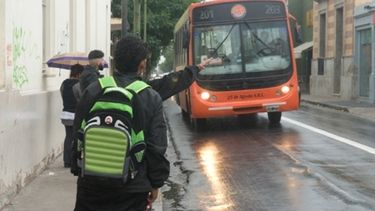 Transporte: exigirán a las empresas que informen sobre los horarios del servicio