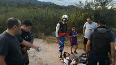 Lomadas de La Gruta: rescataron a un endurista accidentado
