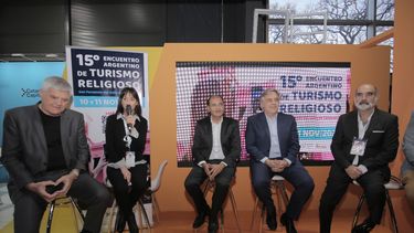 Durante la presentación, se comentó detalles del evento del 10 y 11 de noviembre.&nbsp;