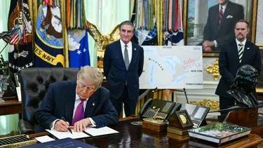 trump evalua cambiar el nombre del atlantico o el pacifico por oceano america