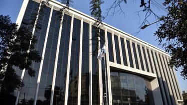 Legisladores tucumanos sin aumentos por 180 días
