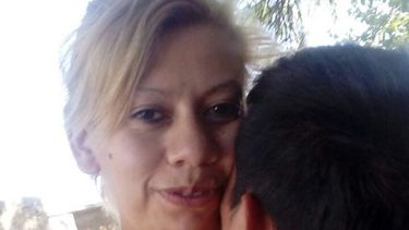 Busca a su hija que desapareció hace una semana