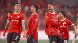 Independiente le ganó a Atlético Tucumán 3 a 0 por la fecha 14 de la Liga Profesional Independiente le ganó a Atlético Tucumán 3 a 0 por la fecha 14 de la Liga Profesional