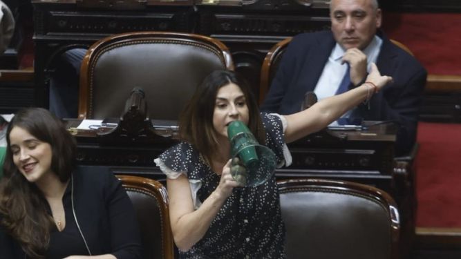 Marcela Pagano denunció a Martín Menem: Me amenazaron estando embarazada