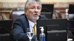 Andrada propone federalizar la conducción del Banco Central Andrada propone federalizar la conducción del Banco Central