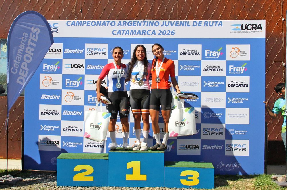 Podio. Maite Ovejero compartió podio en Damas Junior con Yasmina Alamada (1) y Julia Victoria Lambert (3).