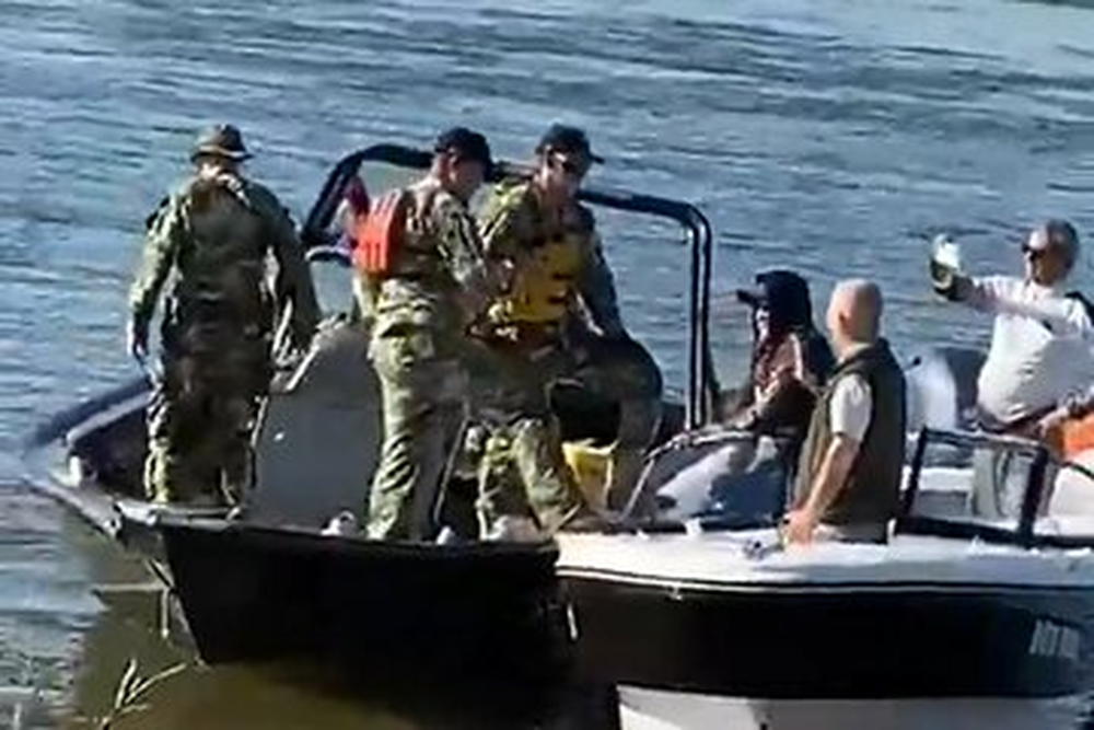 Prefectura Naval en el Río Parana